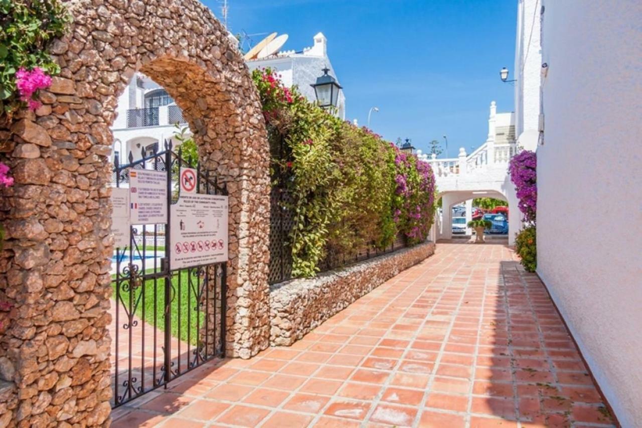 Apartment Verano Azul Nerja Exterior photo